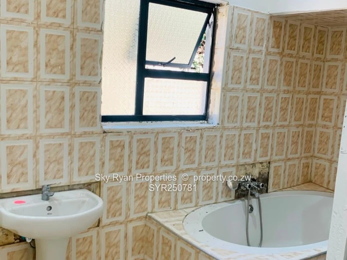 Avondale West House For Sale