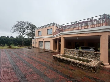 6 Bedroom House