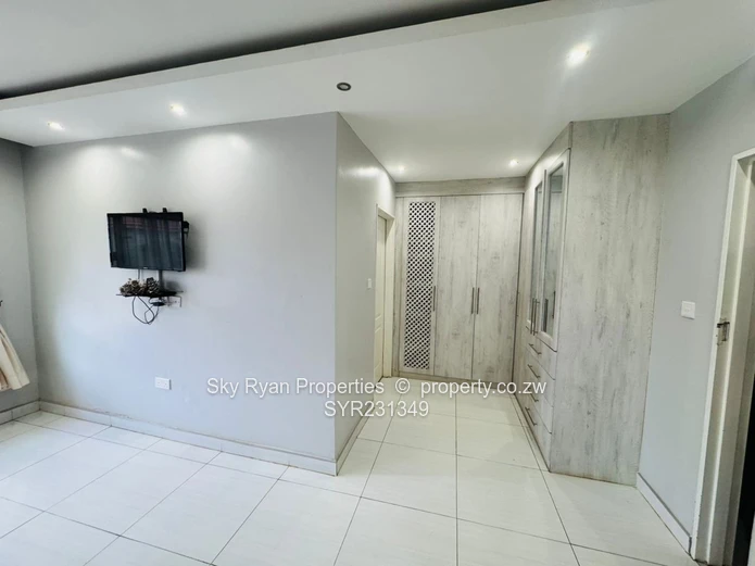 Sandton Phase 1 House For Sale (Sole Mandate)