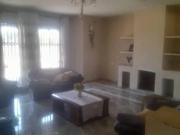 Farm & Agricultural Land