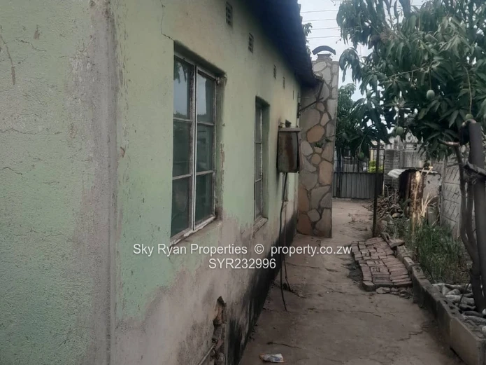 Glen Norah A Spaceman Area  House For Sale