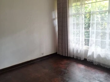3 Bedroom Flat & Apartment