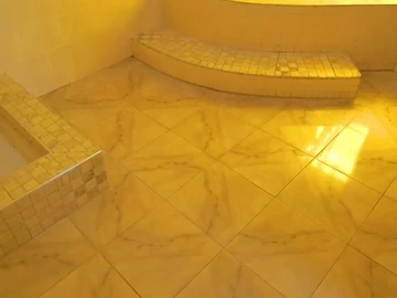 Farm & Agricultural Land