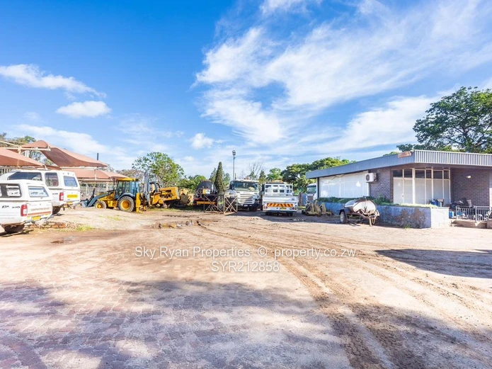 Prime Commercial Property for Sale in Greencroft with Lomagundi Rd frontage 