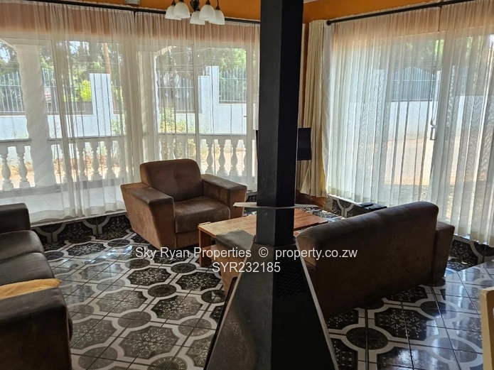 Beautiful 5-Bedroom Home with 3-Bedroom Cottage